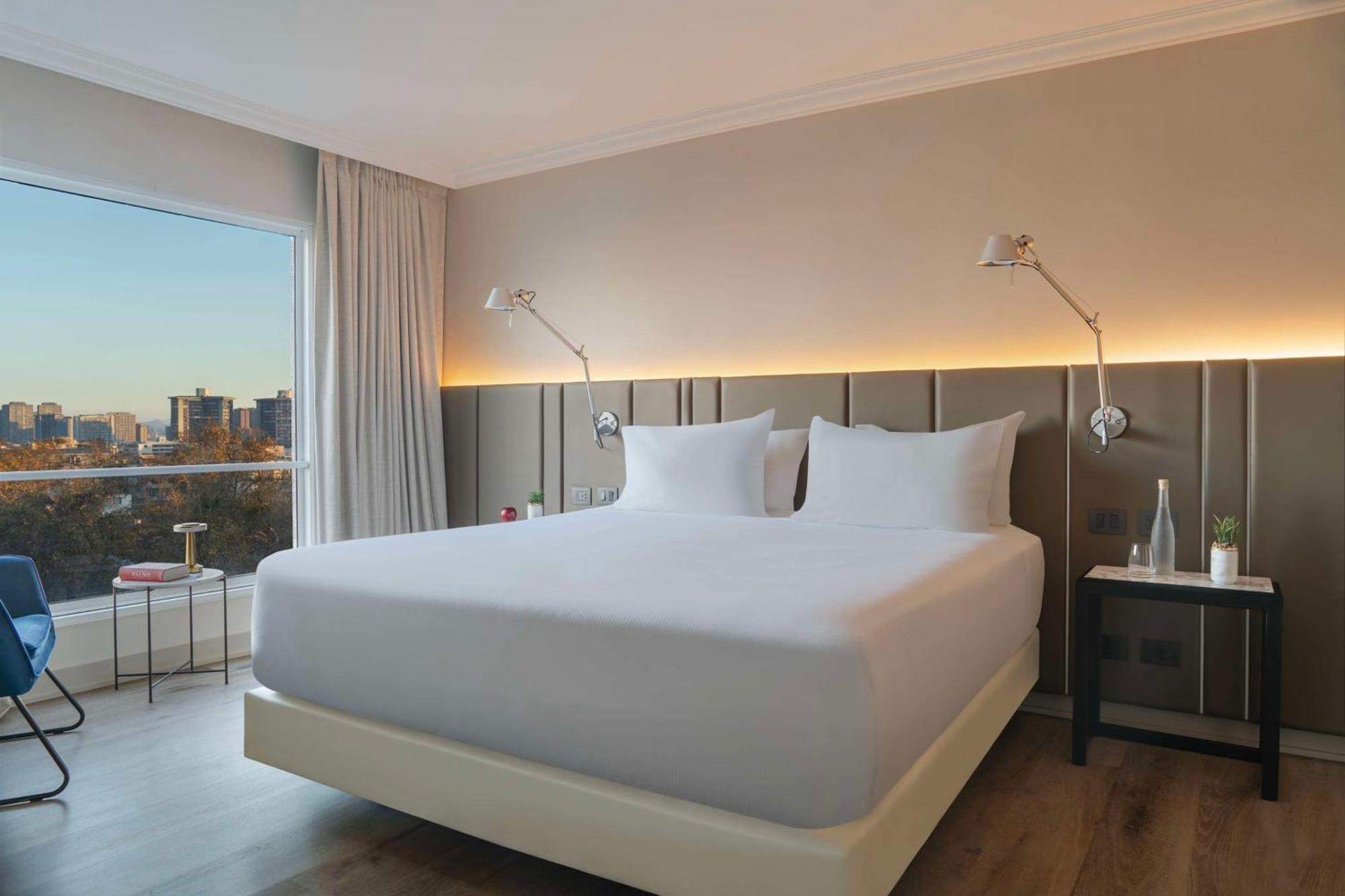 Nh Ciudad De Santiago Otel Dış mekan fotoğraf
