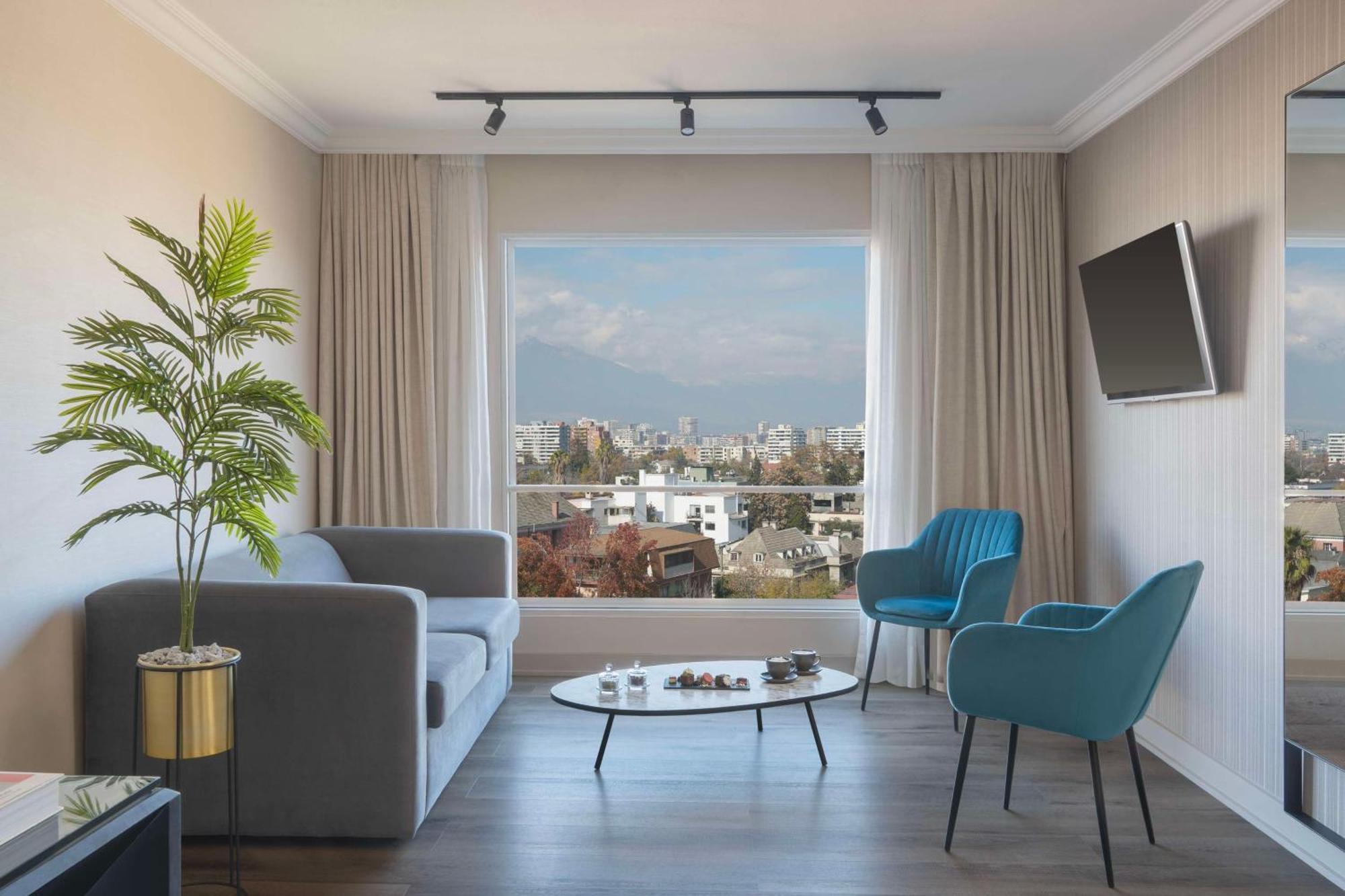 Nh Ciudad De Santiago Otel Dış mekan fotoğraf