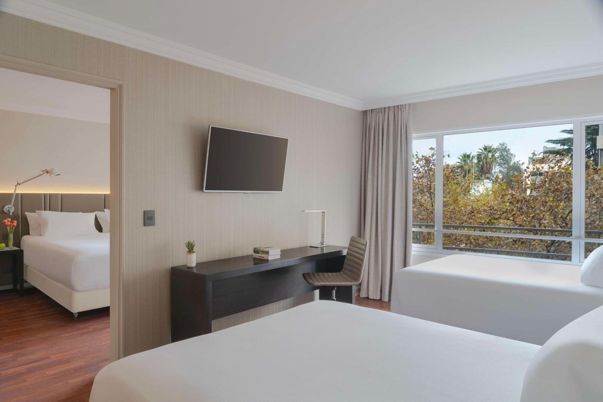 Nh Ciudad De Santiago Otel Dış mekan fotoğraf