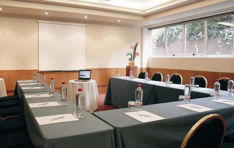 Nh Ciudad De Santiago Otel Dış mekan fotoğraf